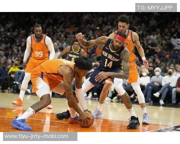 太阳队宣布裁掉前锋CJ亨特利双向球员身份终止 太阳队宣布裁掉前锋CJ亨特利双向球员身份终止