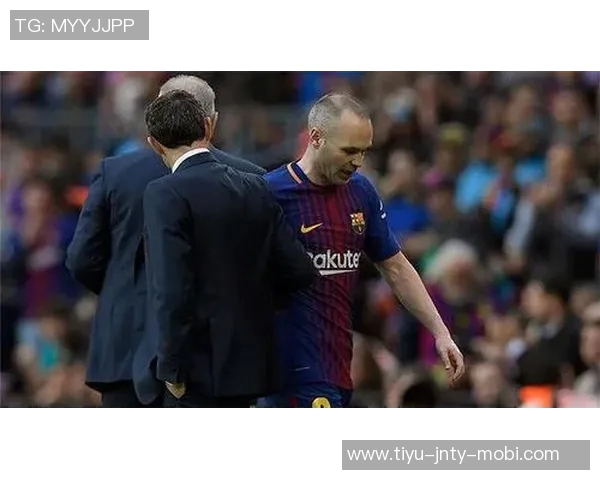 保利尼奥质疑伊涅斯塔未获金球奖称赞梅西场上表现无所不能 保利尼奥质疑伊涅斯塔未获金球奖称赞梅西场上表现无所不能